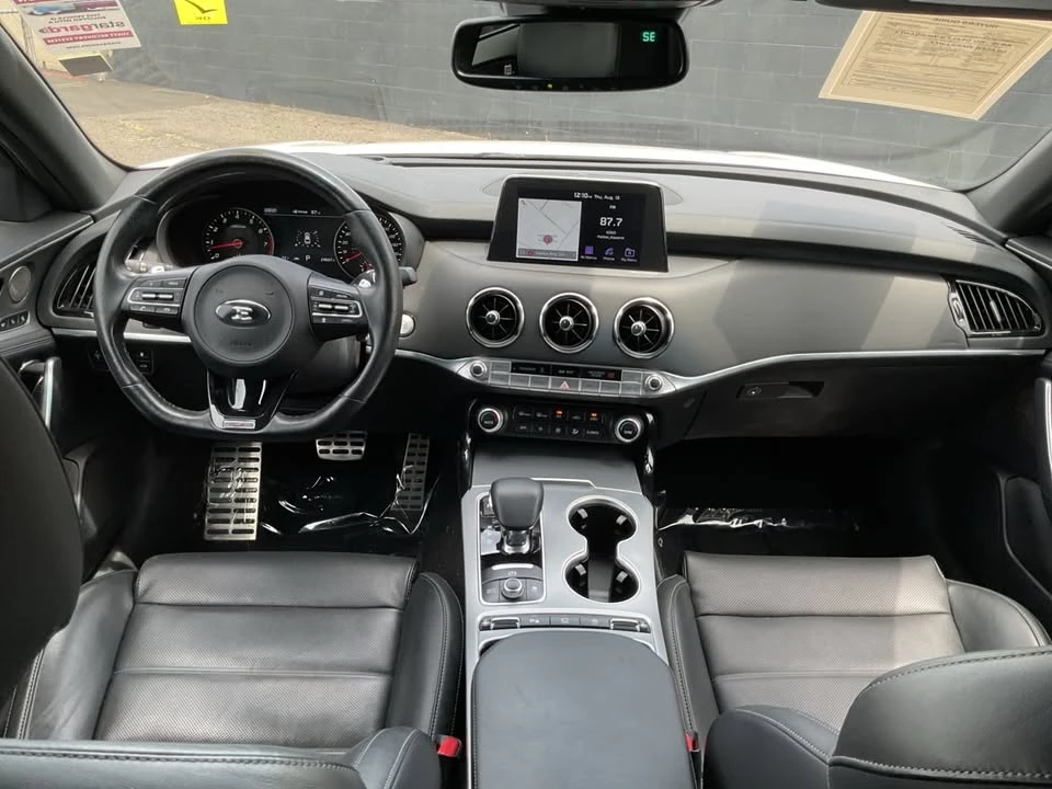 2021 Kia Stinger GT - Image 17 of 20