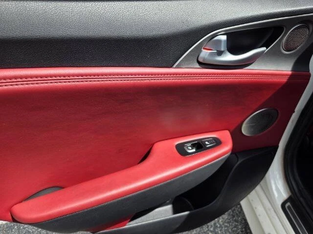 2021 Kia Stinger GT - Image 12 of 20