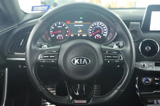 2021 Kia Stinger GT - Image 14 of 19