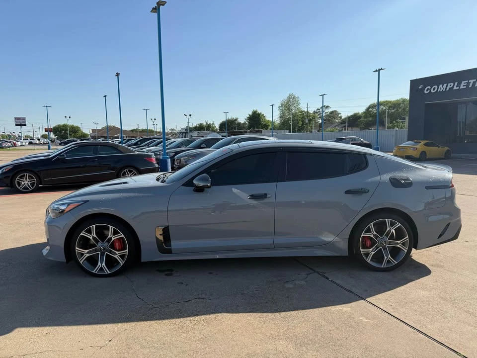 2021 Kia Stinger GT - Image 10 of 15