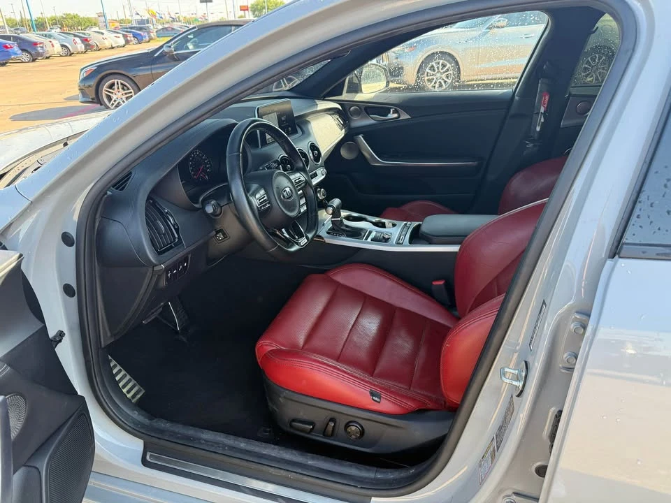 2021 Kia Stinger GT - Image 4 of 15