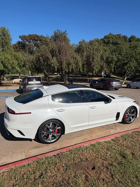 2021 Kia Stinger GT - Image 4 of 11