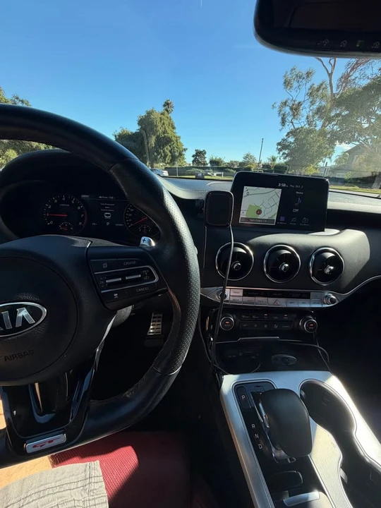 2021 Kia Stinger GT - Image 9 of 11