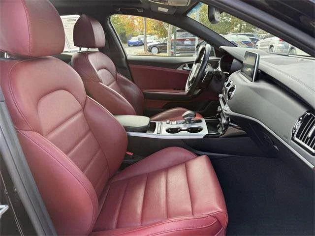 2021 Kia Stinger GT - Image 4 of 16