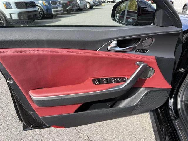 2021 Kia Stinger GT - Image 11 of 16