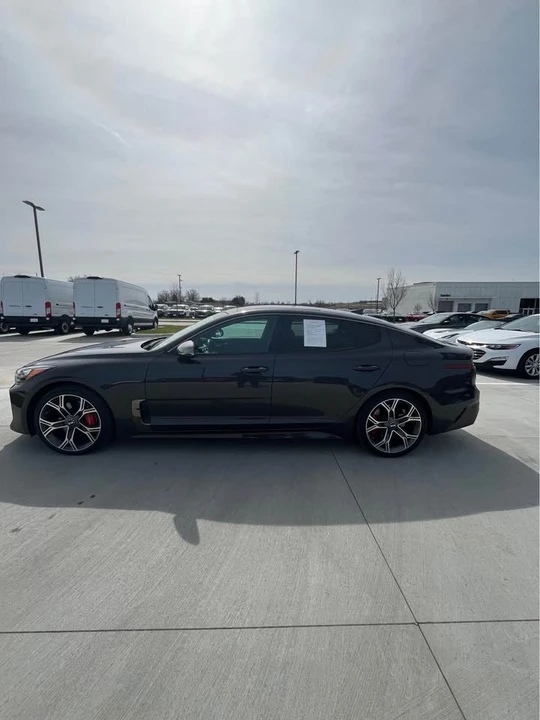 2021 Kia Stinger GT - Image 4 of 13