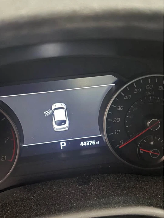 2021 Kia Stinger - Image 6 of 8