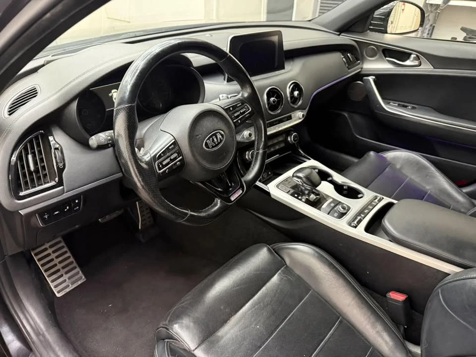 2021 Kia Stinger GT - Image 12 of 18