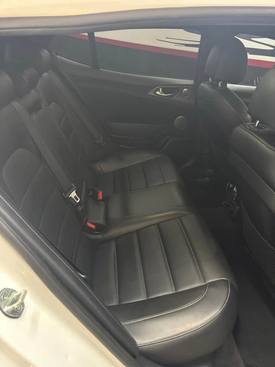 2021 Kia Stinger GT - Image 13 of 14