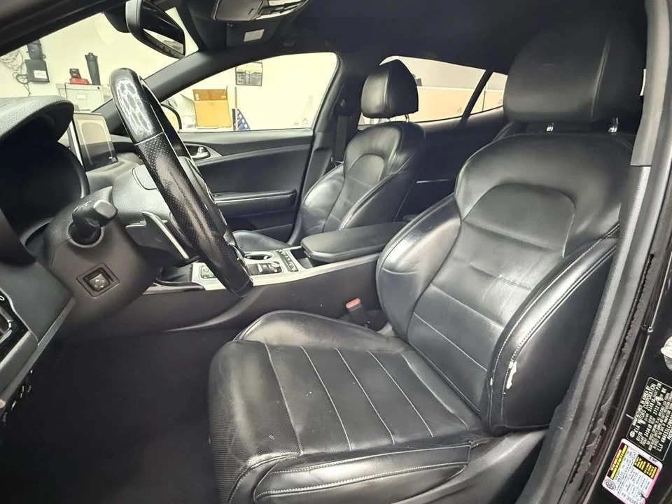 2021 Kia Stinger GT - Image 11 of 18