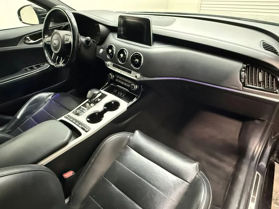 2021 Kia Stinger GT - Image 14 of 18