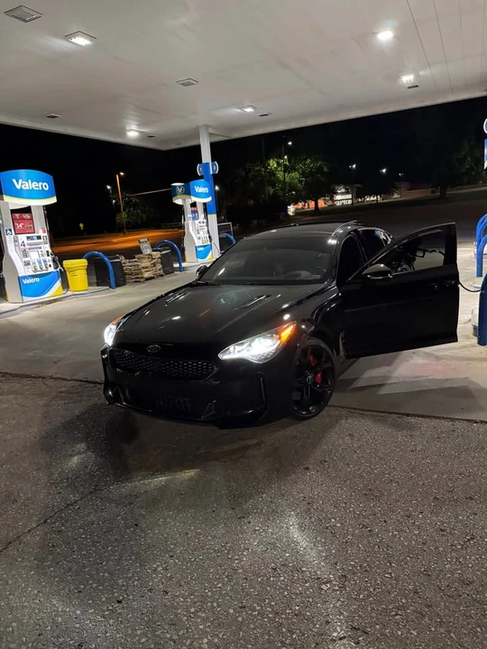 2021 Kia Stinger GT - Image 2 of 6