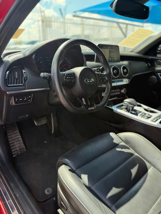 2021 Kia Stinger GT - Image 9 of 11