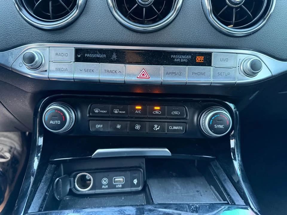 2021 Kia Stinger GT - Image 15 of 18
