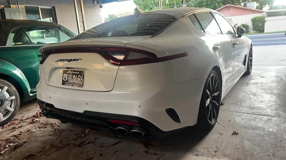 2021 Kia Stinger GT - Image 10 of 13