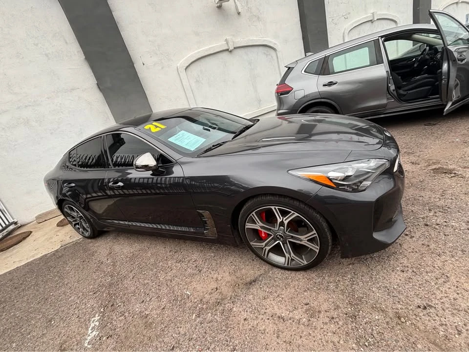 2021 Kia Stinger GT - Image 2 of 3