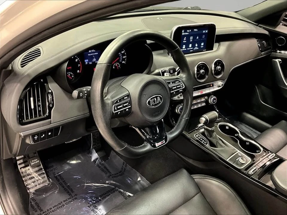 2021 Kia Stinger - Image 10 of 17