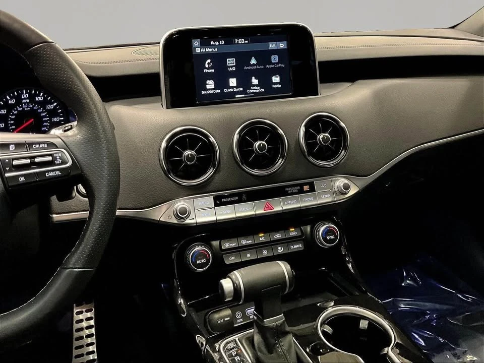 2021 Kia Stinger - Image 15 of 17