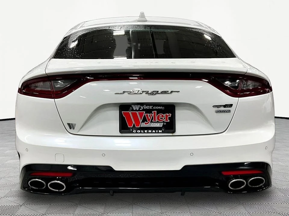 2021 Kia Stinger - Image 3 of 17