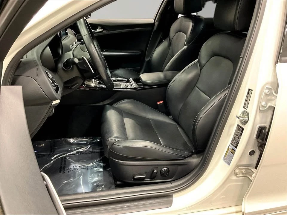 2021 Kia Stinger - Image 12 of 17