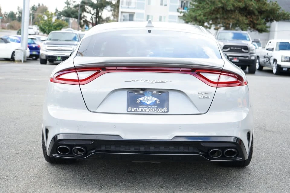 2021 Kia Stinger - Image 2 of 18