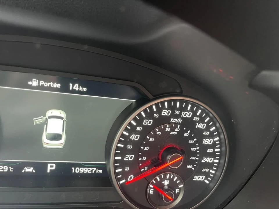 2021 Kia Stinger - Image 7 of 10