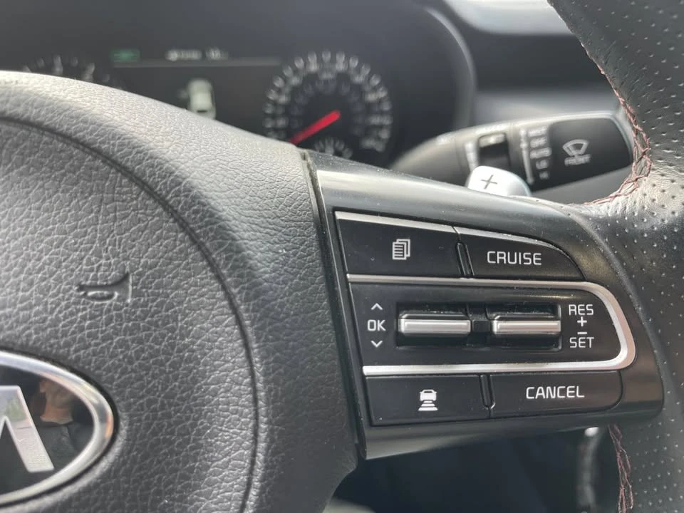 2021 Kia Stinger - Image 9 of 10