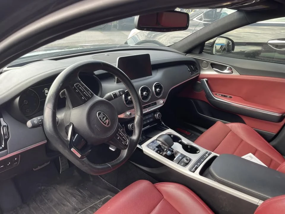 2021 Kia Stinger - Image 4 of 10