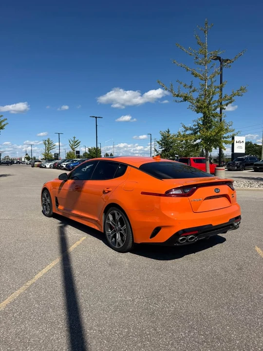 2021 Kia Stinger - Image 2 of 8
