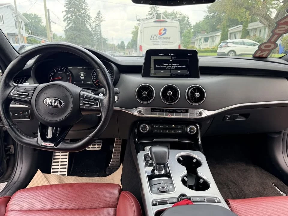 2021 Kia Stinger - Image 14 of 18