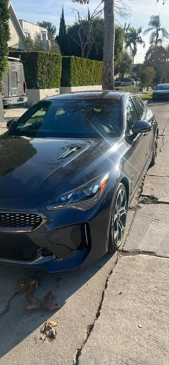 2021 Kia Stinger - Image 2 of 4