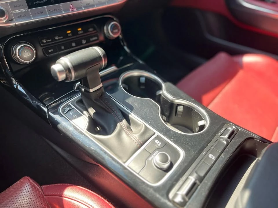 2021 Kia Stinger - Image 18 of 20
