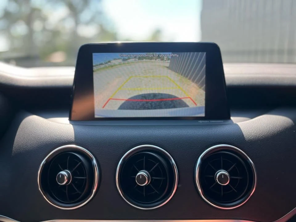 2021 Kia Stinger - Image 17 of 20