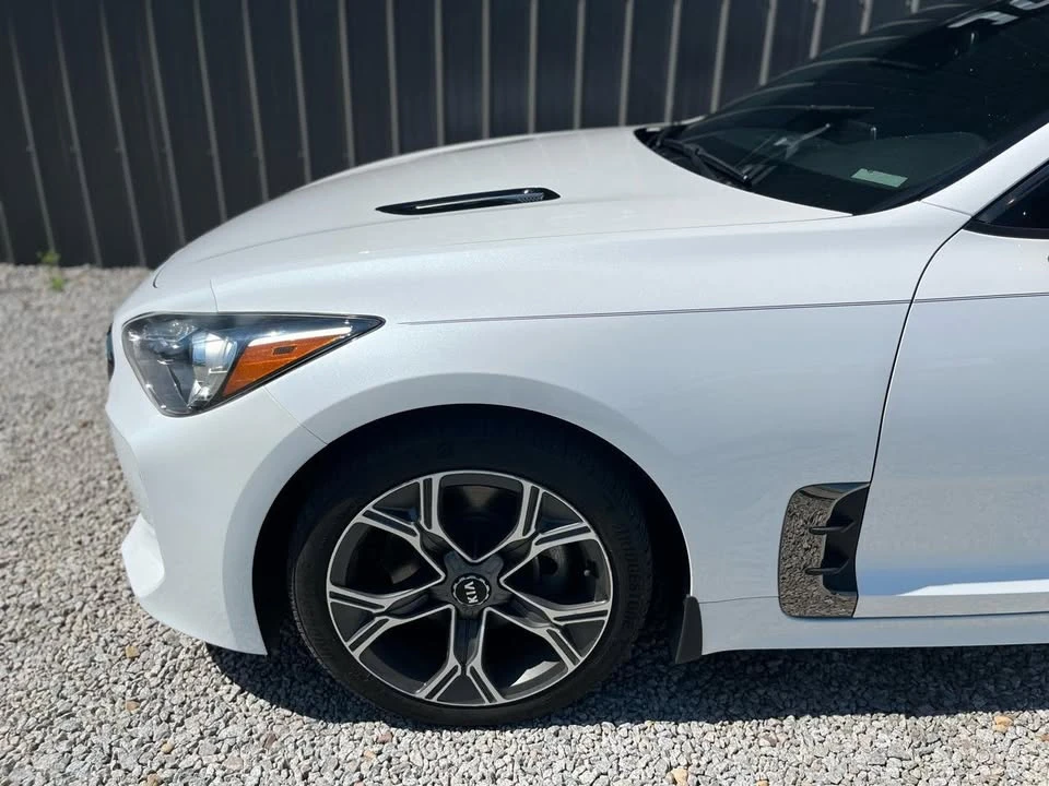 2021 Kia Stinger - Image 10 of 20