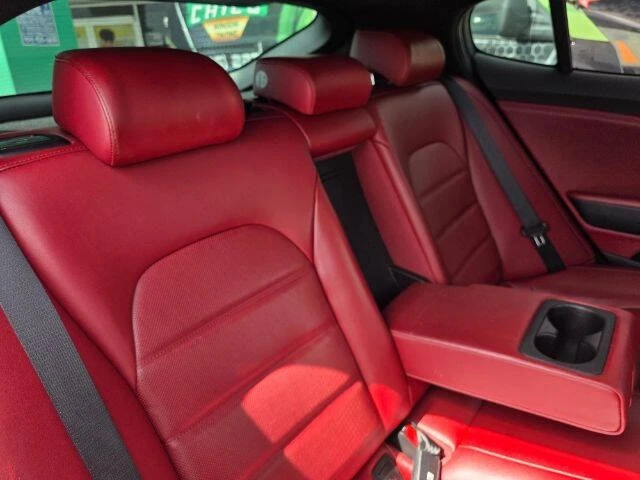 2021 Kia Stinger - Image 15 of 20
