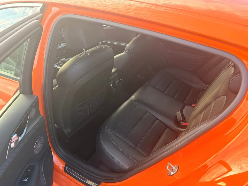 2021 Kia Stinger - Image 6 of 10