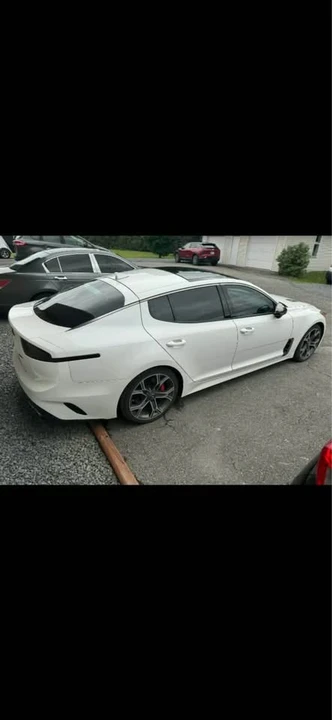 2021 Kia Stinger - Image 3 of 6