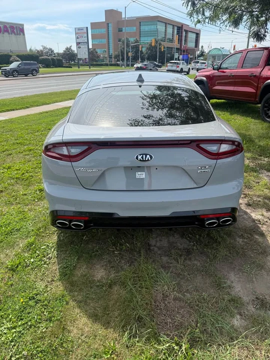 2021 Kia Stinger - Image 6 of 10