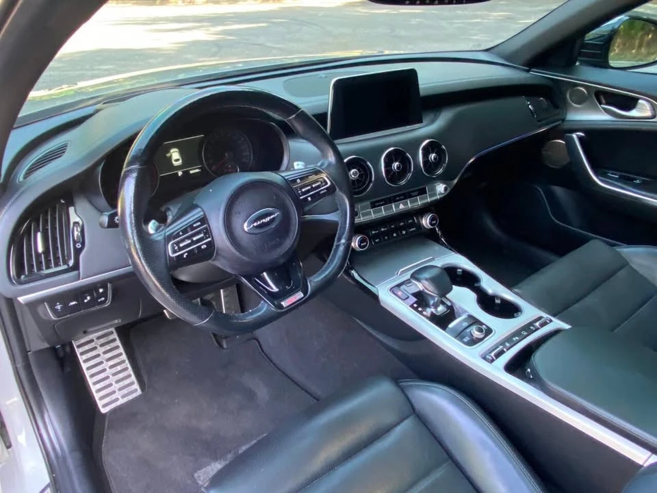 2021 Kia Stinger - Image 13 of 20