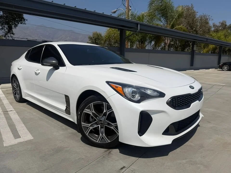 2021 Kia Stinger - Image 2 of 20