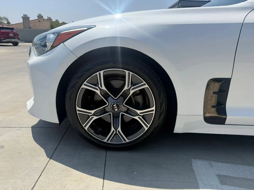 2021 Kia Stinger - Image 8 of 20