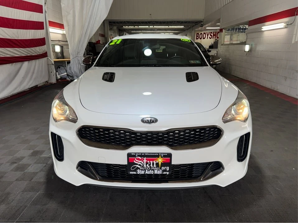 2021 Kia Stinger - Image 2 of 20