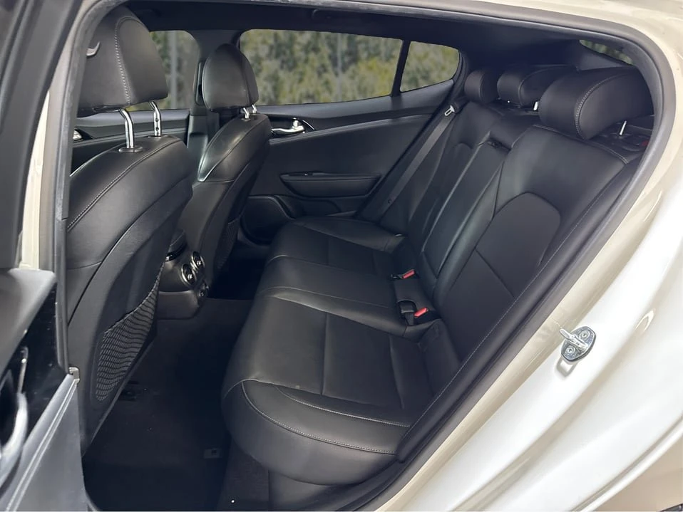 2021 Kia Stinger - Image 10 of 20