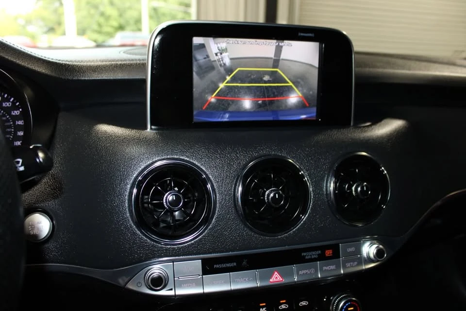 2021 Kia Stinger - Image 17 of 20