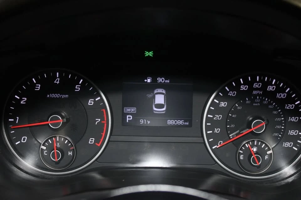 2021 Kia Stinger - Image 11 of 20