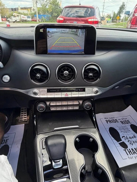 2021 Kia Stinger - Image 13 of 18