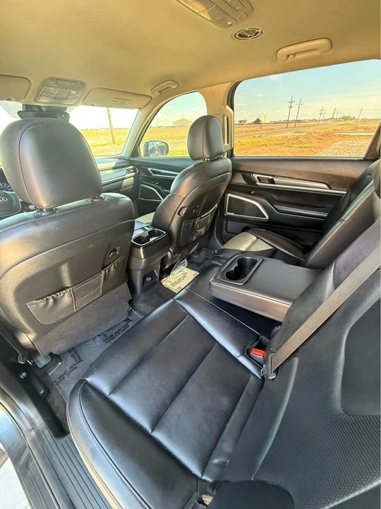 2021 Kia Telluride - Image 9 of 16