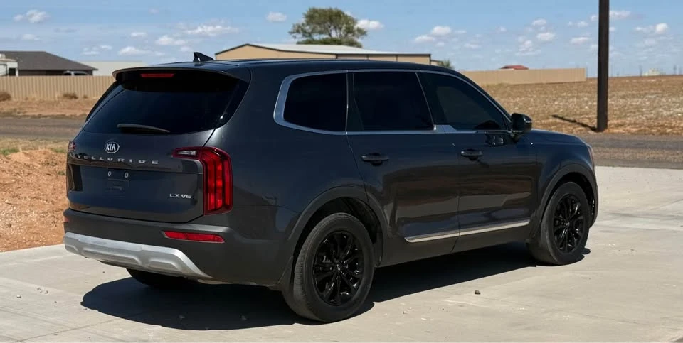 2021 Kia Telluride - Image 4 of 16