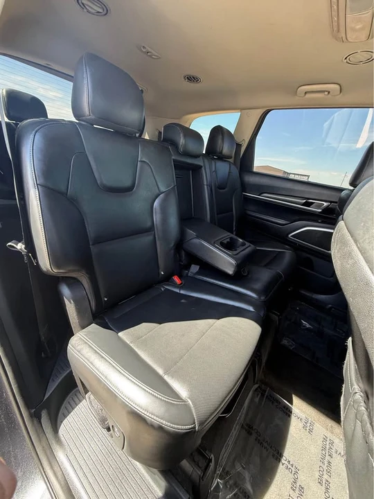 2021 Kia Telluride - Image 11 of 16