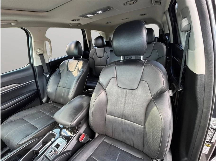 2021 Kia Telluride - Image 17 of 21
